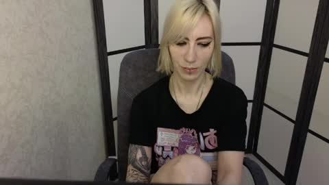 Snapshot of black_orchides chatting on April 2026 08:23:02 AM Emily online show from April 2026 08:23:02 AM
