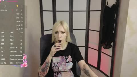 Snapshot of black_orchides chatting on April 2026 08:23:02 AM Emily online show from April 2026 08:23:02 AM