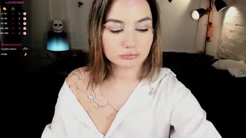 Mon Mon online show from October 2025 03:09:01 AM