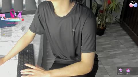 B L A C K  R O S E  online show from October 2025 11:38:02 AM