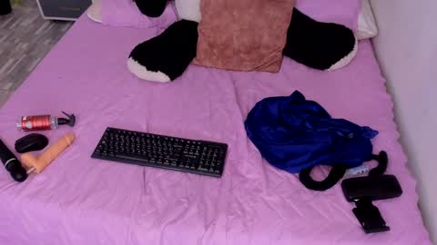 Snapshot of black_rose02 chatting on April 2026 11:41:02 AM B L A C K R O S E online show from April 2026 11:41:02 AM