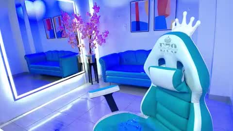 Rousse  online show from October 2025 04:02:01 AM