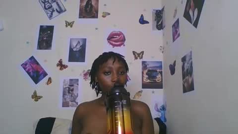 Snapshot of black_rosey chatting on January 2026 04:22:01 PM veraa online show from January 2026 04:22:01 PM
