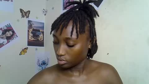 Snapshot of black_rosey chatting on February 2026 10:00:02 AM veraa online show from February 2026 10:00:02 AM