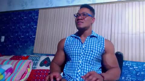 Snapshot of black_seus85 chatting on March 2026 07:16:02 PM duglas online show from March 2026 07:16:02 PM