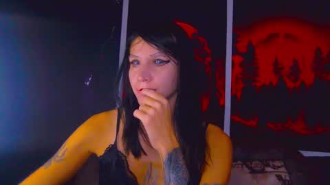 Kristin online show from October 2025 08:48:01 AM