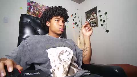 Snapshot of black_tentationx chatting on February 2025 02:29:01 AM black_tentationx online show from February 2025 02:29:01 AM