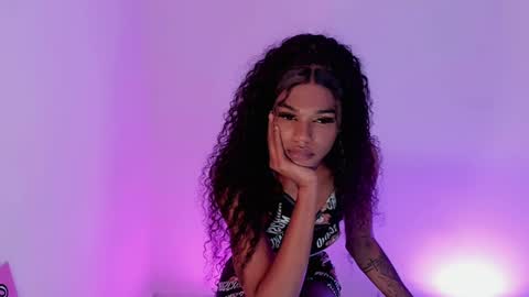 Snapshot of black_thifanny1 chatting on March 2026 07:12:02 AM black_thifanny1 online show from March 2026 07:12:02 AM