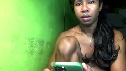 Crystal online show from November 2025 06:53:02 PM