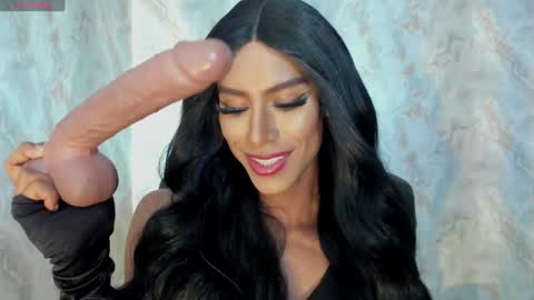 Snapshot of blackbeauty_ts chatting on January 2025 02:49:01 PM Nina online show from January 2025 02:49:01 PM