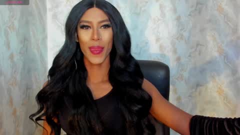 Snapshot of blackbeauty_ts chatting on January 2025 01:53:01 PM Nina online show from January 2025 01:53:01 PM