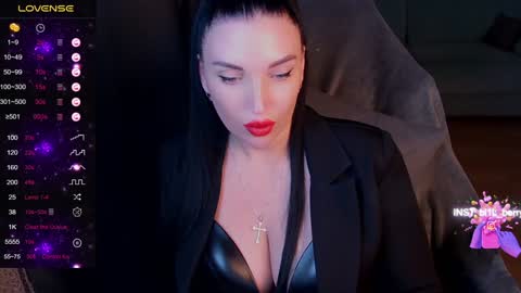 Snapshot of blackberry_star chatting on December 2024 11:07:02 AM blackberry_star online show from December 2024 11:07:02 AM