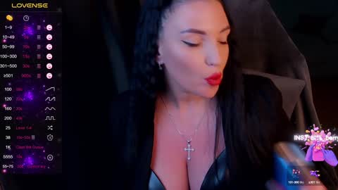 Snapshot of blackberry_star chatting on December 2024 12:05:02 PM blackberry_star online show from December 2024 12:05:02 PM