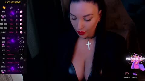 Snapshot of blackberry_star chatting on January 2025 07:22:01 AM blackberry_star online show from January 2025 07:22:01 AM