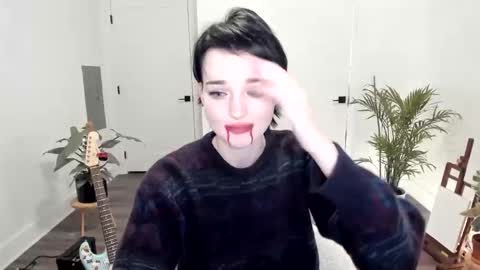 Ella online show from November 2025 05:42:01 AM