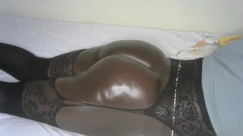 Snapshot of blackbhooty chatting on December 2025 01:23:02 AM blackbhooty online show from December 2025 01:23:02 AM