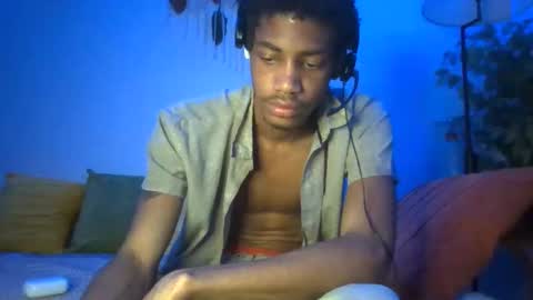 Snapshot of blackbulltitus chatting on March 2026 04:09:01 AM BlackBullTitus online show from March 2026 04:09:01 AM