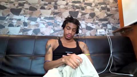 Snapshot of blackbulltitus chatting on April 2026 04:35:01 AM BlackBullTitus online show from April 2026 04:35:01 AM