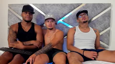 Snapshot of blackdreams1__ chatting on December 2024 11:31:02 PM Black Dreams online show from December 2024 11:31:02 PM