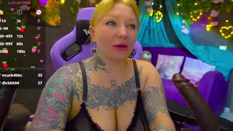 Snapshot of blackedbarbie chatting on June 2026 08:03:01 PM Alice online show from June 2026 08:03:01 PM