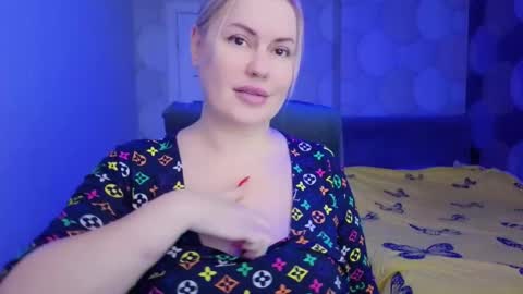 Snapshot of blackeyes11 chatting on March 2026 03:44:02 AM blackeyes11 online show from March 2026 03:44:02 AM