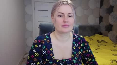 Snapshot of blackeyes11 chatting on April 2026 03:18:01 AM blackeyes11 online show from April 2026 03:18:01 AM