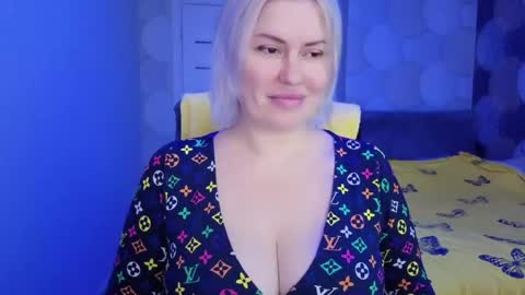 Snapshot of blackeyes11 chatting on April 2026 02:14:01 AM blackeyes11 online show from April 2026 02:14:01 AM