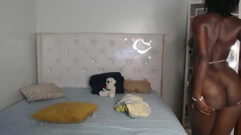 Snapshot of blackmelaninqueen chatting on March 2026 11:24:01 PM Cleo online show from March 2026 11:24:01 PM