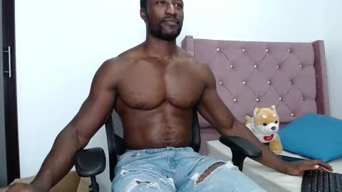 Snapshot of blacknikes chatting on February 2025 02:09:02 AM Twtter 1MikeBeckford Onlyfns beckfordmike online show from February 2025 02:09:02 AM