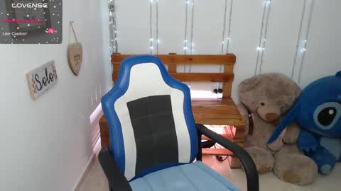 Snapshot of blackqueen_18 chatting on December 2024 03:30:01 AM blackqueen_18 online show from December 2024 03:30:01 AM