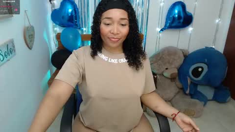 Snapshot of blackqueen_18 chatting on December 2024 03:44:01 AM blackqueen_18 online show from December 2024 03:44:01 AM