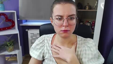 Snapshot of blackrosezoey chatting on December 2024 09:14:02 AM Z O E Y online show from December 2024 09:14:02 AM