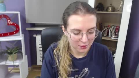 Snapshot of blackrosezoey chatting on December 2024 05:57:02 AM Z O E Y online show from December 2024 05:57:02 AM