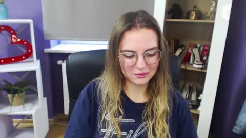 Snapshot of blackrosezoey chatting on December 2024 11:22:02 AM Z O E Y online show from December 2024 11:22:02 AM