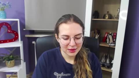 Snapshot of blackrosezoey chatting on January 2025 05:28:02 AM Z O E Y online show from January 2025 05:28:02 AM