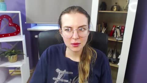 Snapshot of blackrosezoey chatting on January 2025 09:15:01 AM Z O E Y online show from January 2025 09:15:01 AM