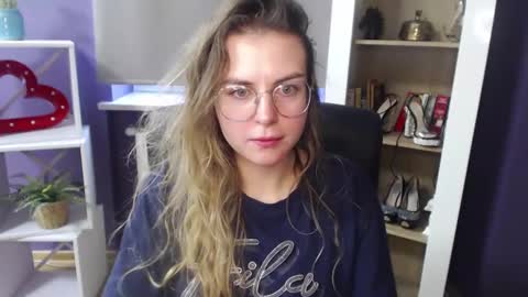 Snapshot of blackrosezoey chatting on January 2025 10:57:01 AM Z O E Y online show from January 2025 10:57:01 AM