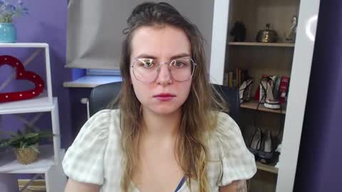 Snapshot of blackrosezoey chatting on January 2025 08:45:02 AM Z O E Y online show from January 2025 08:45:02 AM