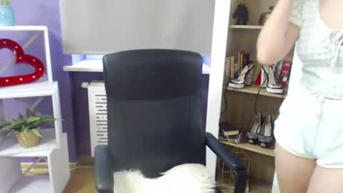 Snapshot of blackrosezoey chatting on January 2025 11:48:01 AM Z O E Y online show from January 2025 11:48:01 AM