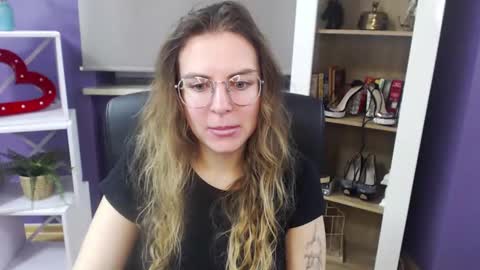 Snapshot of blackrosezoey chatting on January 2025 05:34:01 AM Z O E Y online show from January 2025 05:34:01 AM