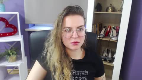 Snapshot of blackrosezoey chatting on January 2025 11:45:02 AM Z O E Y online show from January 2025 11:45:02 AM