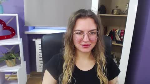 Snapshot of blackrosezoey chatting on January 2025 08:41:01 AM Z O E Y online show from January 2025 08:41:01 AM