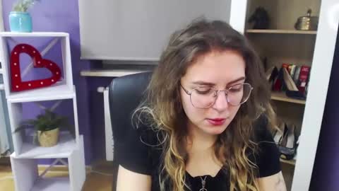 Snapshot of blackrosezoey chatting on January 2025 05:31:02 AM Z O E Y online show from January 2025 05:31:02 AM