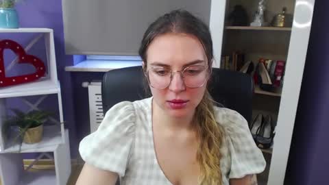 Snapshot of blackrosezoey chatting on January 2025 08:54:01 AM Z O E Y online show from January 2025 08:54:01 AM