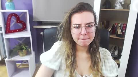 Snapshot of blackrosezoey chatting on February 2025 05:35:02 AM Z O E Y online show from February 2025 05:35:02 AM