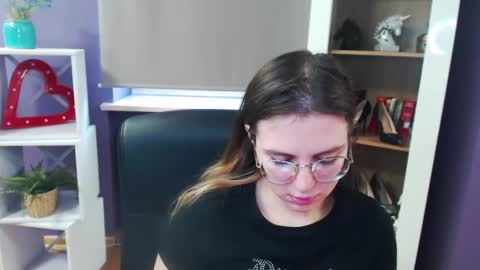 Snapshot of blackrosezoey chatting on February 2025 09:11:01 AM Z O E Y online show from February 2025 09:11:01 AM