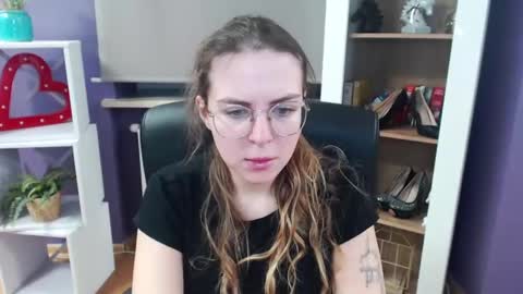 Snapshot of blackrosezoey chatting on February 2025 05:33:01 AM Z O E Y online show from February 2025 05:33:01 AM