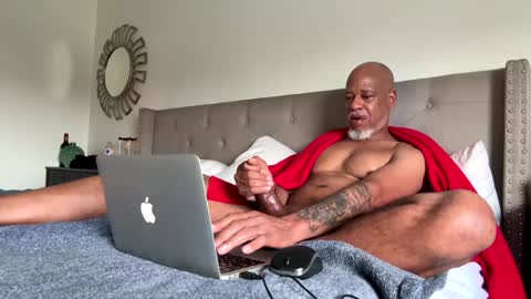 Snapshot of blacksexbite chatting on February 2025 04:58:02 PM ebony online show from February 2025 04:58:02 PM