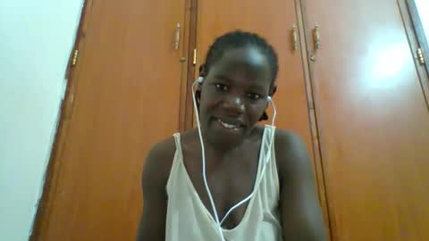 SARAH online show from December 2025 02:02:02 PM