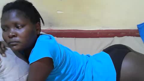 Snapshot of blackslim_girl2 chatting on October 2025 09:26:02 PM blackslim_girl2 online show from October 2025 09:26:02 PM